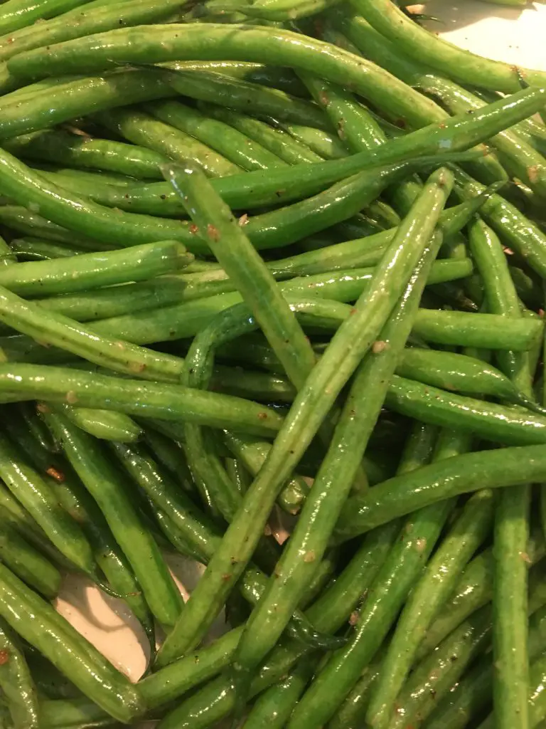 Sautéed Garlic Green Beans | Sweeter With Sugar