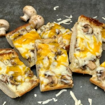 Garlic Mushroom Cheesy Bread